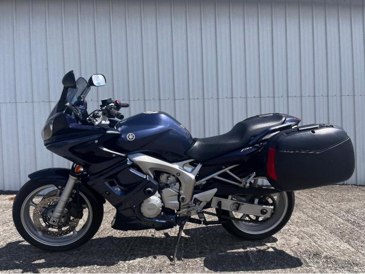 YAMAHA FZ6 600 FAZER GT