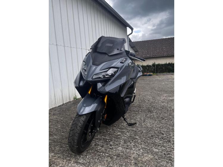 YAMAHA XP T-MAX 560 TECH MAX